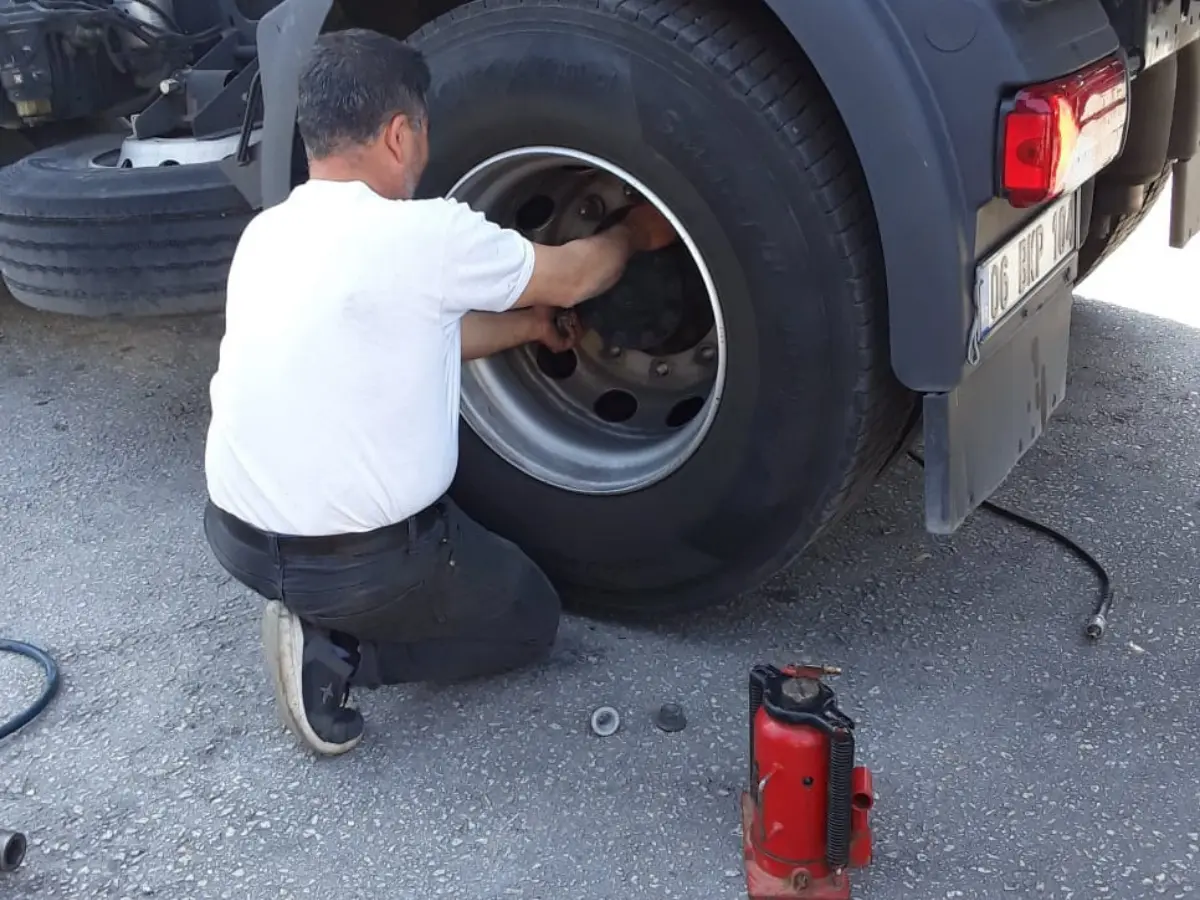 Emirgazi Oto Lastikçi